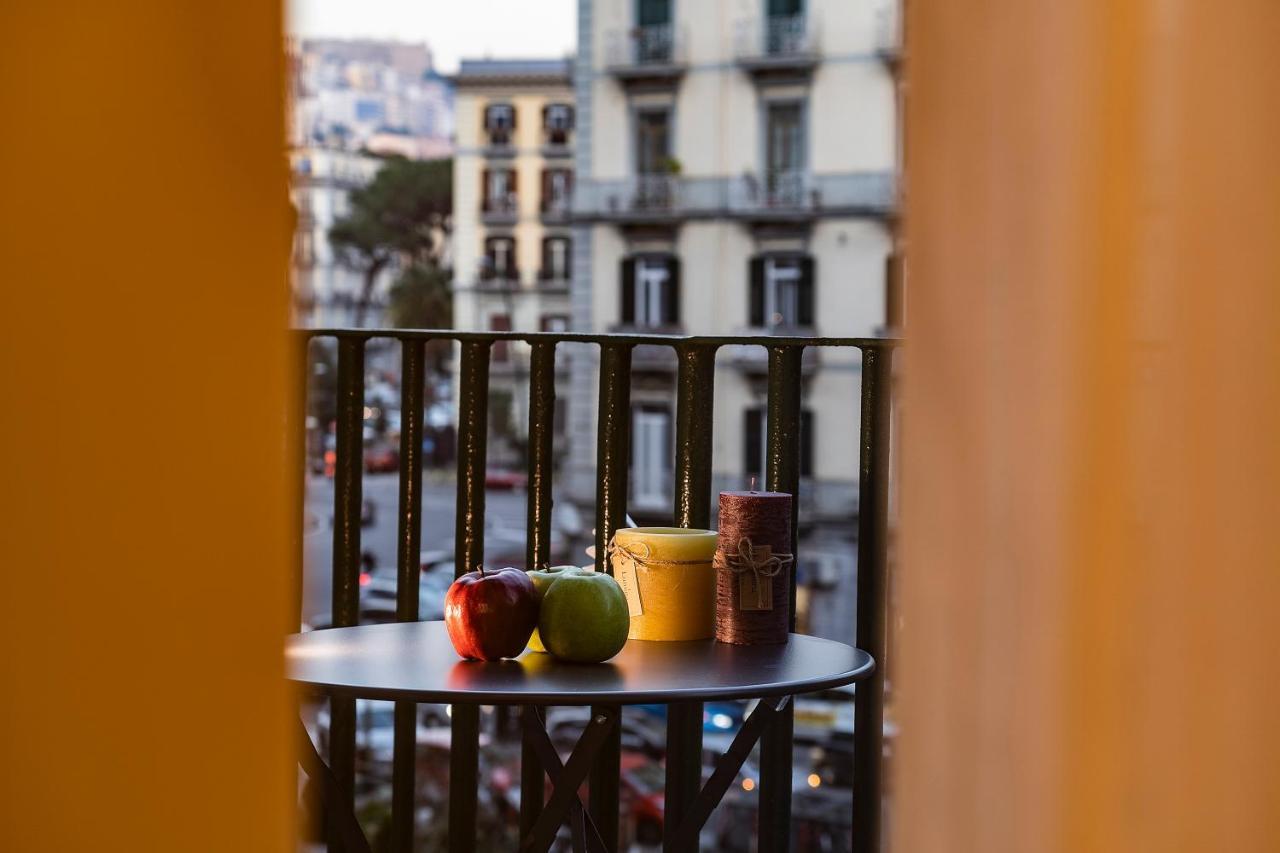 Le Stanze Del Barone Bed and Breakfast Νάπολη Εξωτερικό φωτογραφία